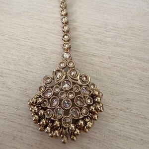 Elegant Gold-Bronze Toned Women's Tikka